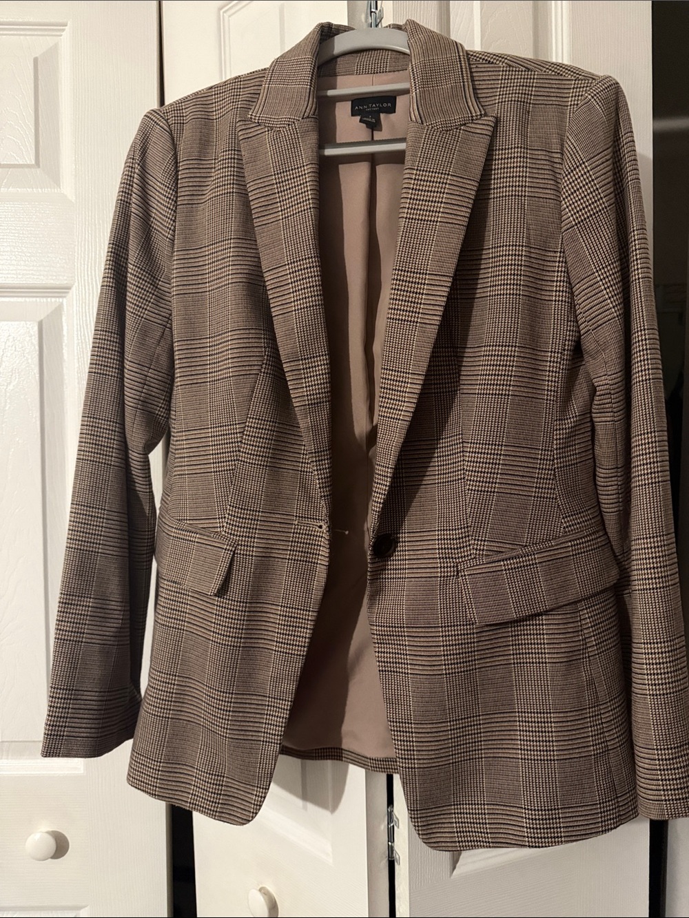 Ann Taylor Tan and Brown Glen Plaid Blazer